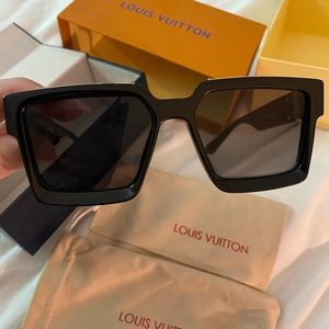 LV glasses